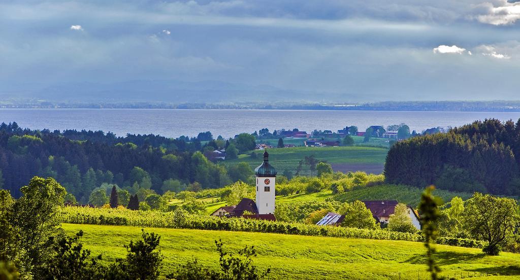 Hotel-Gasthof Adler Lindau  Exteriör bild